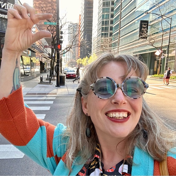 Meet your Posher, Leanne - Picture 1 of 1